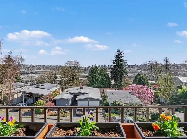 3601 24th Avenue W #306, Seattle, WA 98199