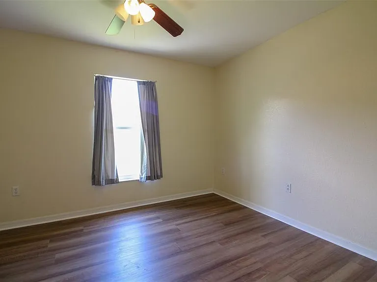 6719 Highlands Creek Blvd — Photo 27