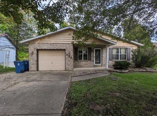 686 Oak Trl, Collinsville, IL 62234