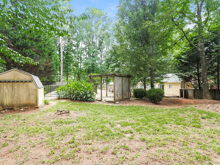 155 Sunny Ln — Photo 16