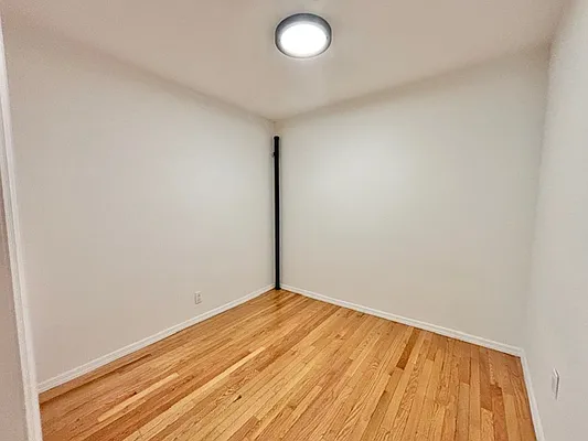 Rented by KNOCKKNOCK LLC | media 13