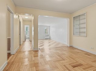 2190 Boston Rd APT 3A, Bronx, NY 10462