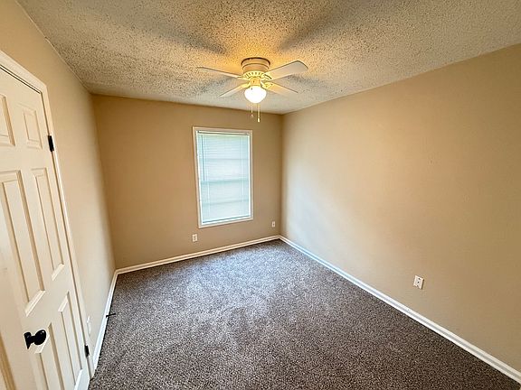 2nd image of 4318 Mountain Terrace St
