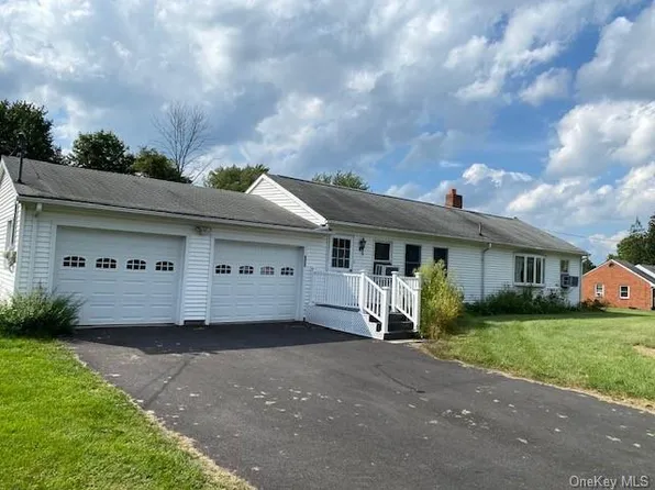 585 Lakeside Rd, Newburgh, NY 12550
