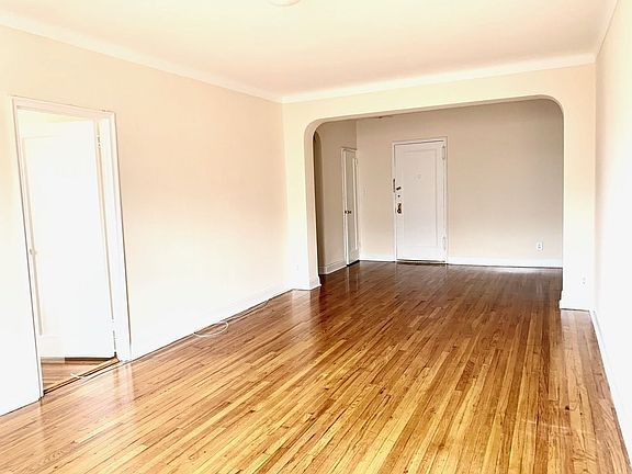 4th image of 6939 Yellowstone Blvd APT 503