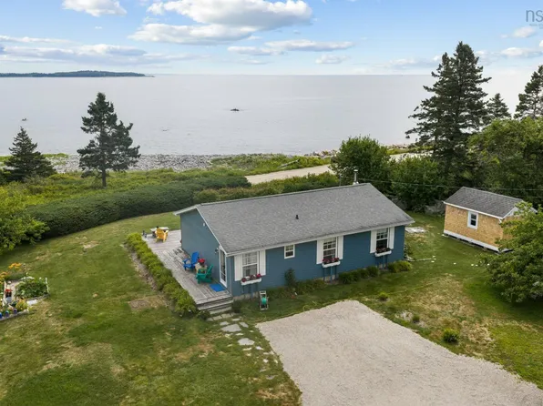 66 Backman Rd, Bayswater, NS B0J 1T0