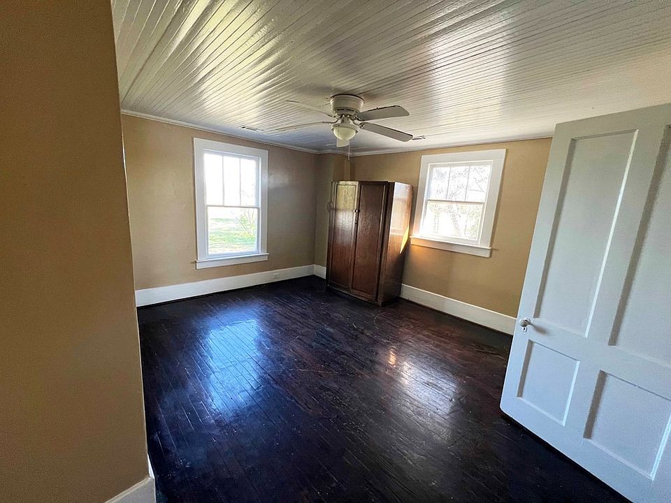 28th image of this home