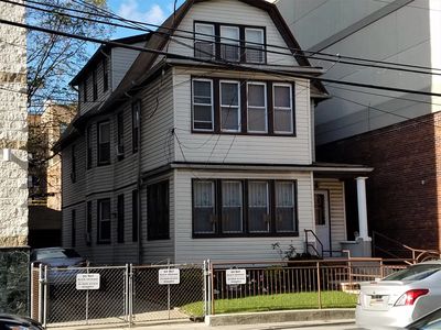 1652 E 14th St, Brooklyn, NY, 11229