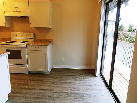 5th image of 1737 S 305th Pl APT C