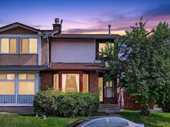 672 S Whiteridge Way NE, Calgary, AB T1Y 4S9