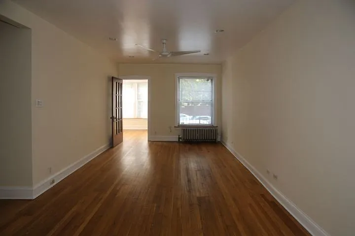 1258 W Montrose Ave #2 — Photo 6