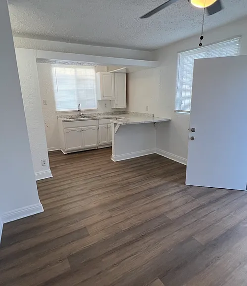3958 S Normandie Ave #C — Photo 9