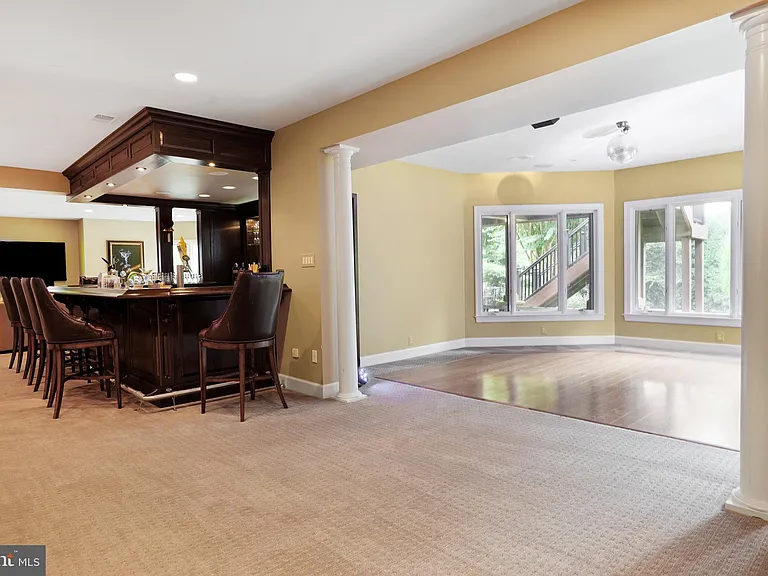 9864 Walker Glen Ct — Photo 54