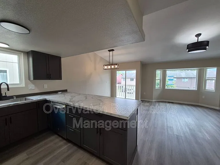 2640 E Haven Cir — Photo 3