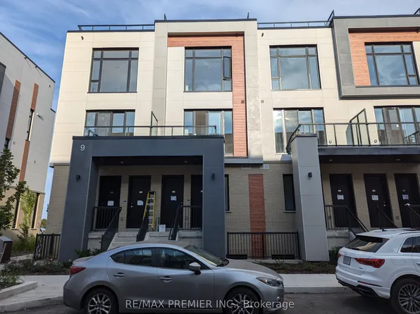 9 Steckley House Ln #513, Richmond Hill, ON L4S 0N1