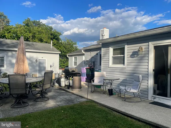 3 West Ave, Egg Harbor Township, NJ 08234