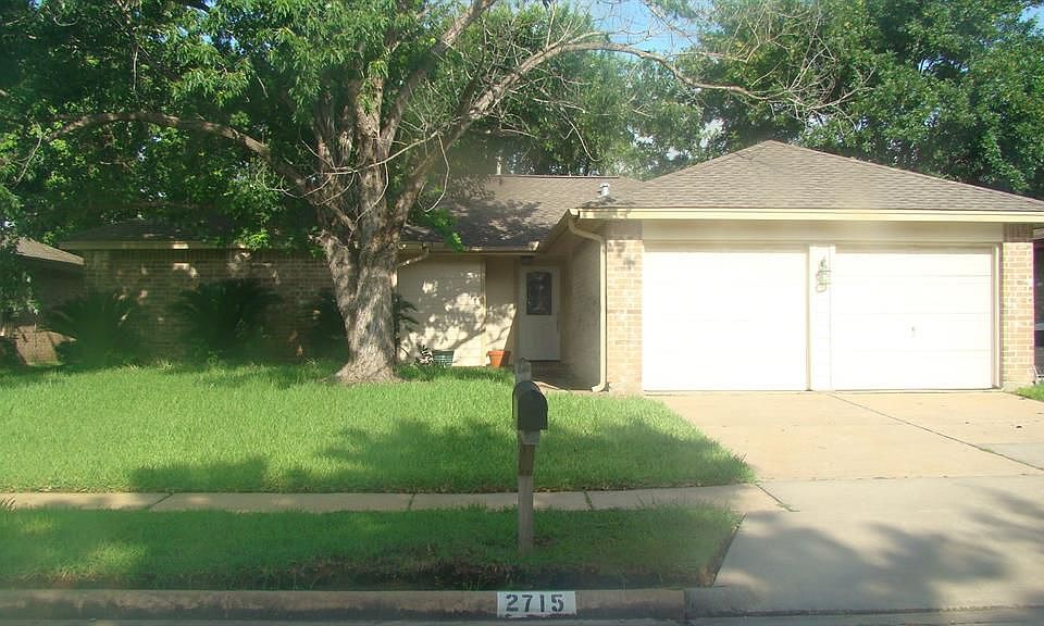 1st image of 2715 Sunbird Dr