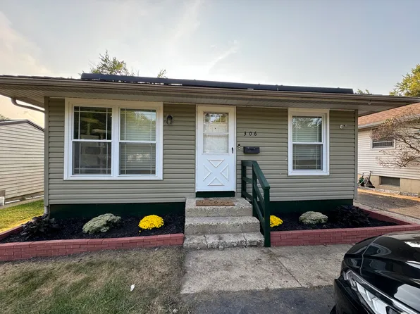 306 Grandview Dr, Round Lake Park, IL 60073