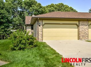 7024 Shamrock Rd, Lincoln, NE 68506