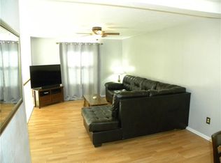 109 Bashford Dr, Coraopolis, PA
