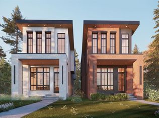 2238 W 34th St SW, Calgary, AB T3E2W3