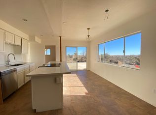 55737 Starlight Mesa Rd, Yucca Valley, CA 92284