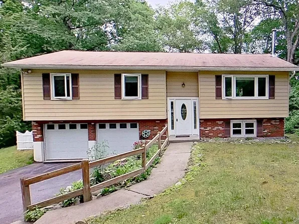 81 Ritter Road, Stormville, NY 12582