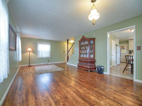 3rd image of 1858 N 13th St