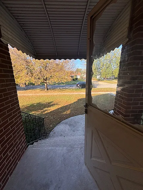 4 bed, 2912 sqft, $2,295 — Photo 3