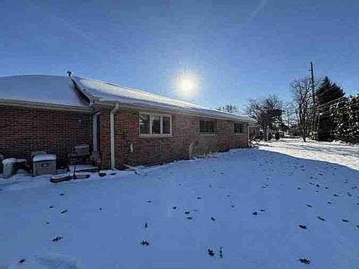 3rd image of 5133 W 114th St
