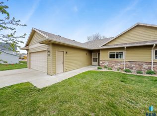 170 S Juniper Ave, Parker, SD 57053