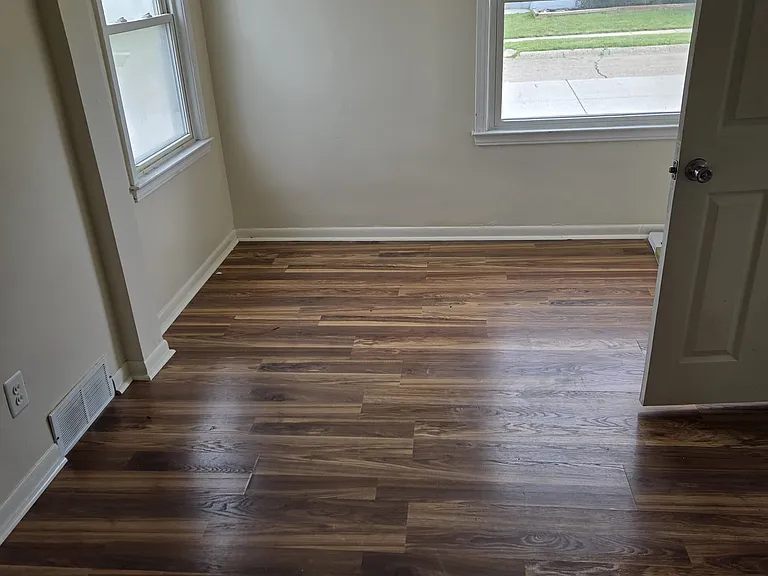 8734 Cadillac Ave — Photo 5