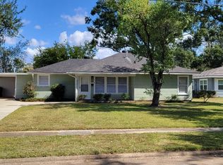 215 Windsor Dr, Lake Charles, LA 70605
