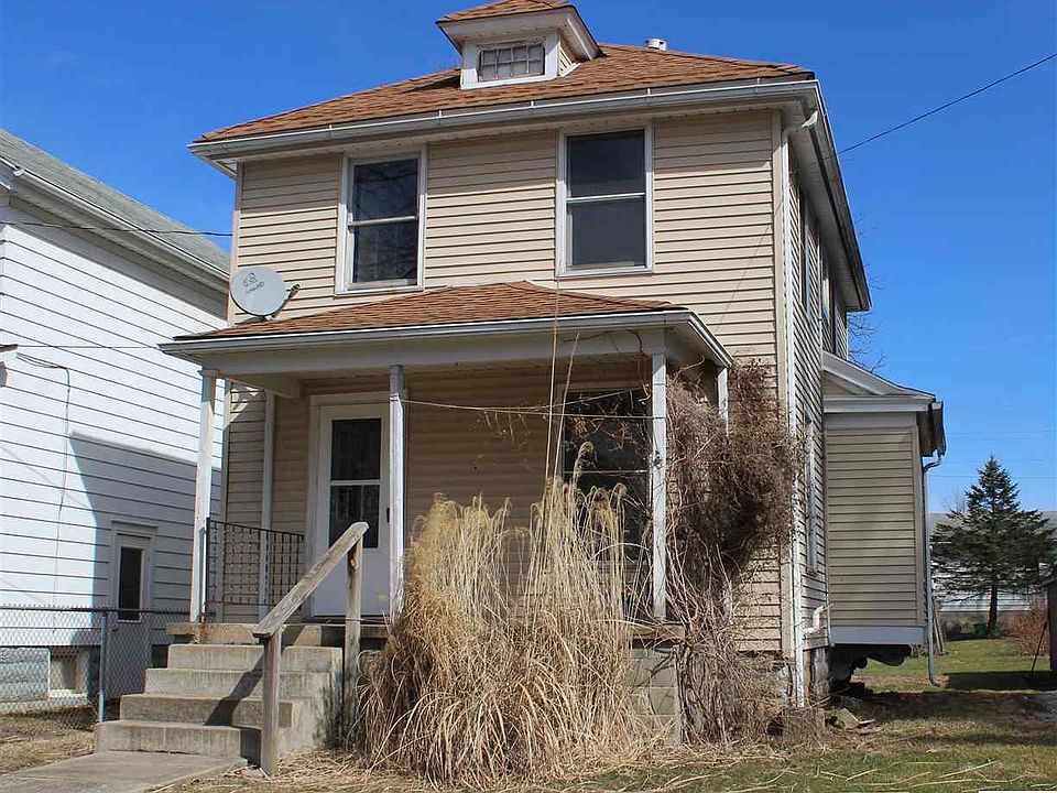 1st image of 402 7th Ave