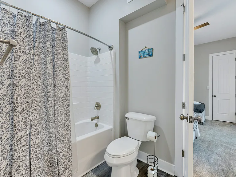 514 22nd St #100 — Photo 28