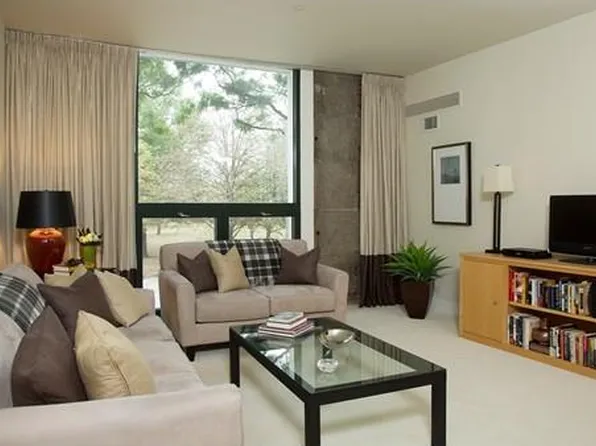 42 8th St APT 4212, Charlestown, MA 02129