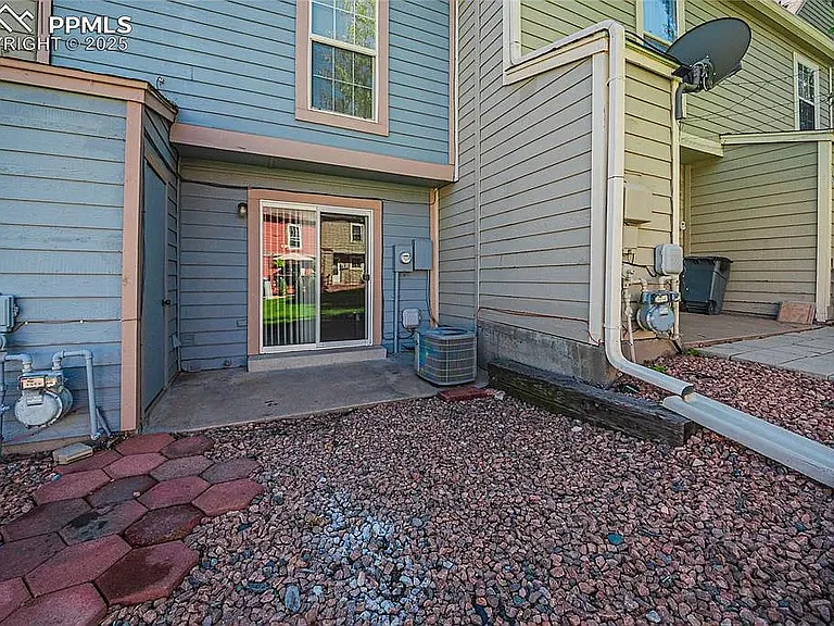 3342 Queen Anne Way — Photo 17