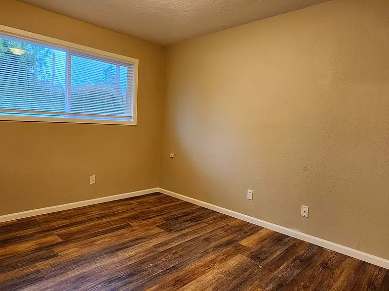 13214 SE River Rd #13320 — Photo 9