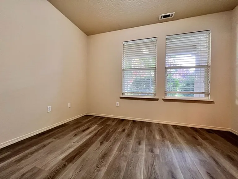 4448 N Heritage Woods Way — Photo 5