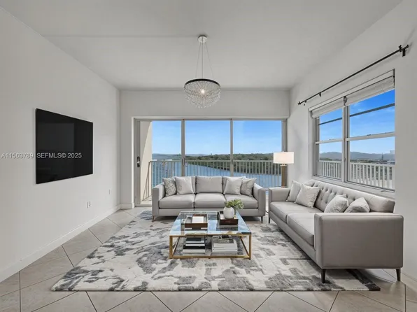 300 Bayview Dr APT 906, Sunny Isles Beach, FL 33160
