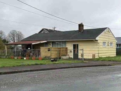 2407 10th St, Tillamook, OR, 97141