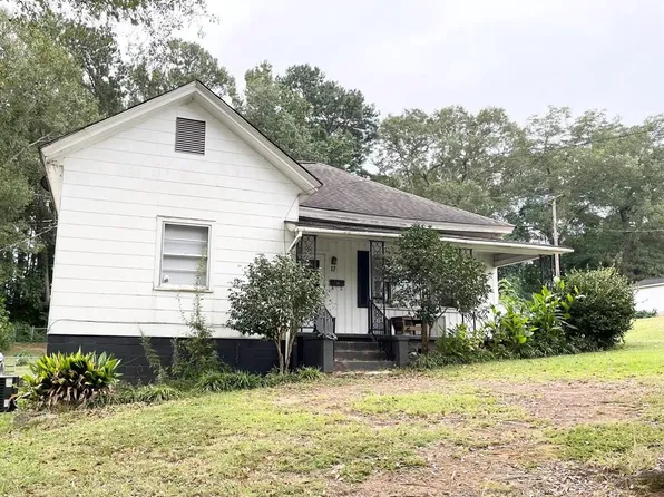 17 Dairy St, Ware Shoals, SC 29692