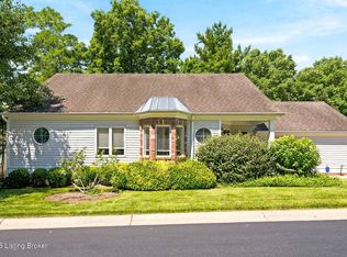 5403 Indian Woods Dr, Louisville, KY 40207