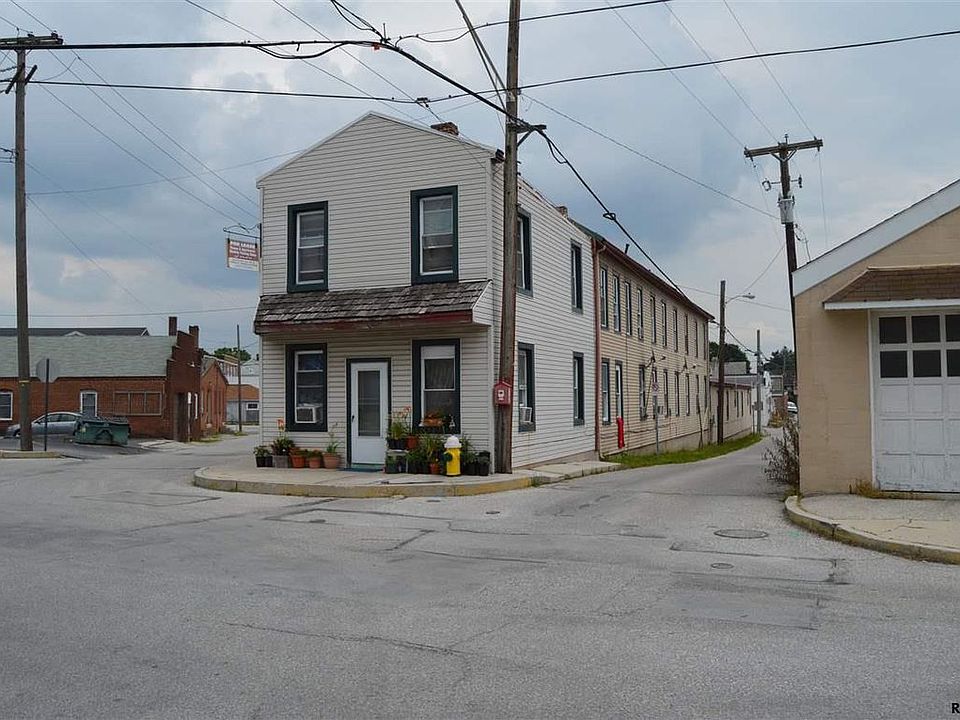 2nd image of 19 E Walnut St