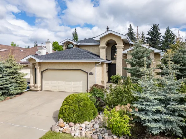 11256 10th Ave NW, Edmonton, AB T6J 6S2