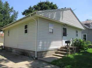 311 Catherine St, Pekin, IL 61554