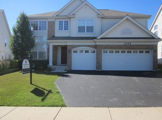 3104 Newport Ln, Wadsworth, IL 60083