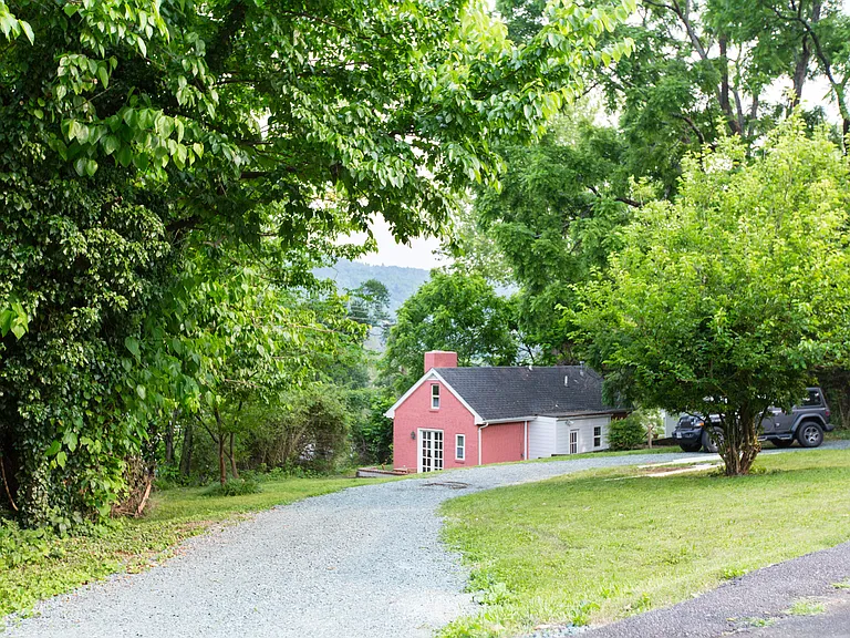 1601 Monticello Rd — Photo 44