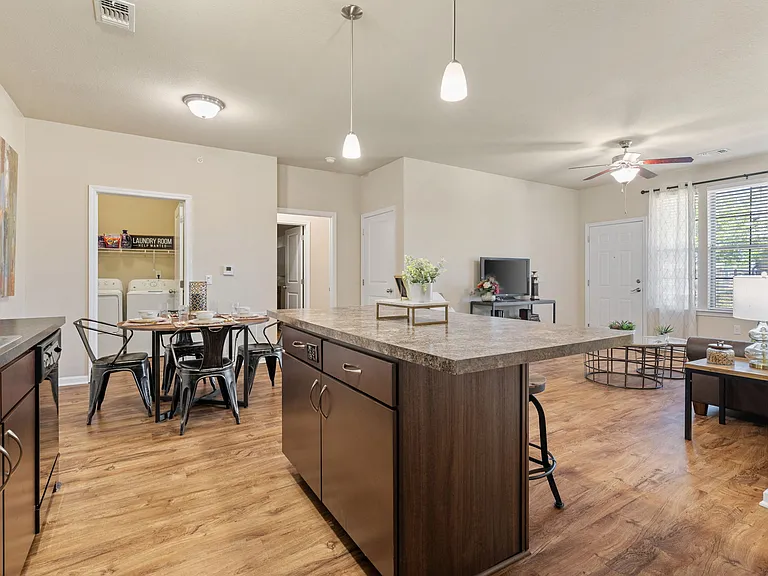 Hughes - 2 Bed / 2 Bath - 1,088 Sq.Ft.