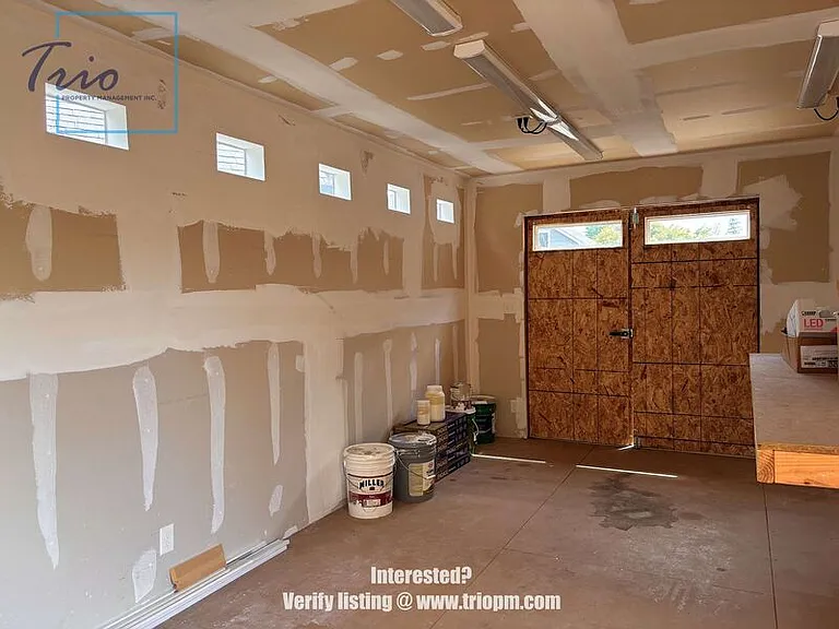 3365 Gilham Rd — Photo 24